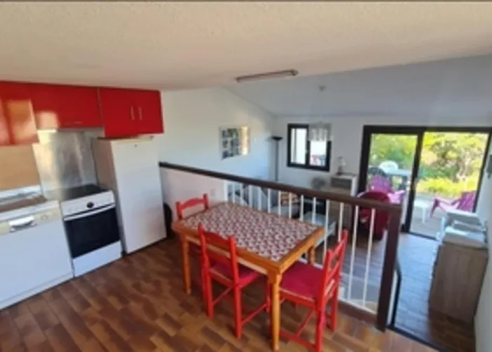 Bright House In For 6 People