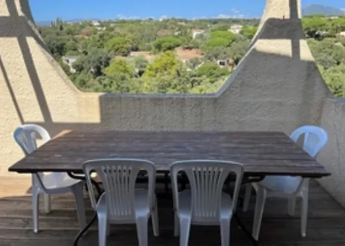 Bright House In For 6 People *