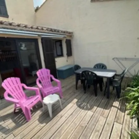 Holiday home Bright House In For 6 People